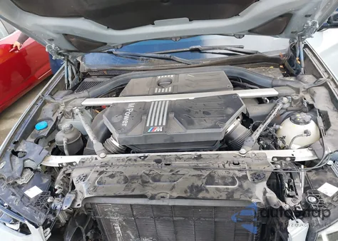 2024 BMW X4 M z USA, uszkodzony, nr VIN 5YM23EC05R9U03237